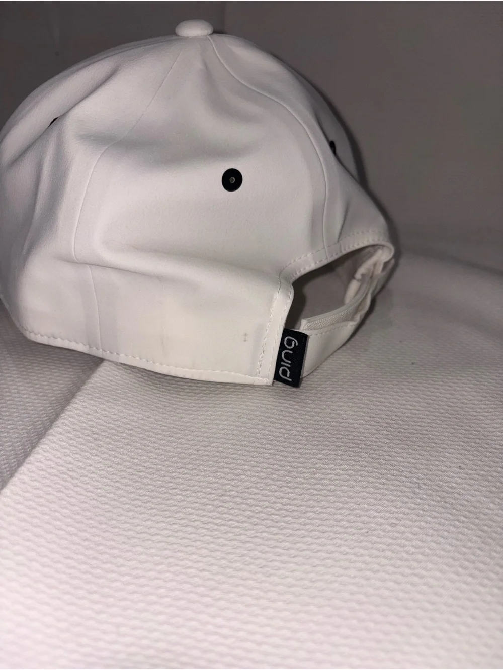 Ping sleek white